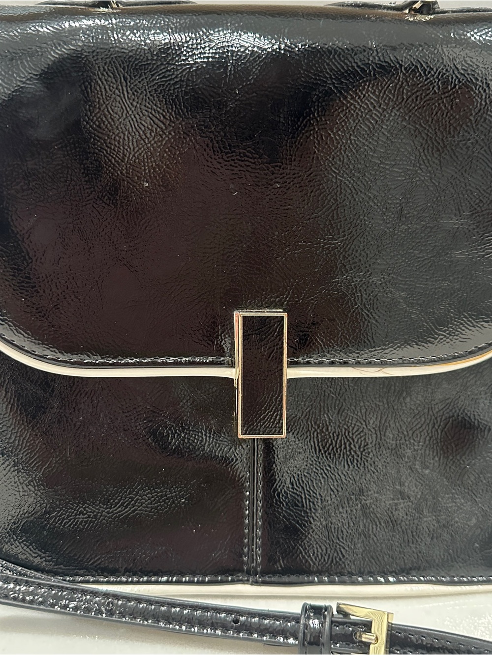 Urban Outfitters Black Crossbody Bag w/ Bamboo Handle – Chic & Compact - Picture 4 of 10